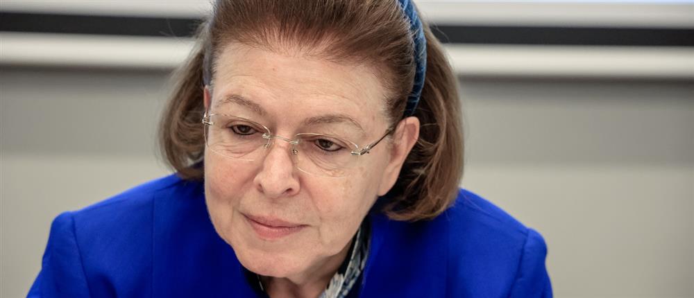 Λίνα Μενδώνη