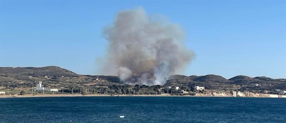 φωτια στη Μηλο φωτια στη Μηλο