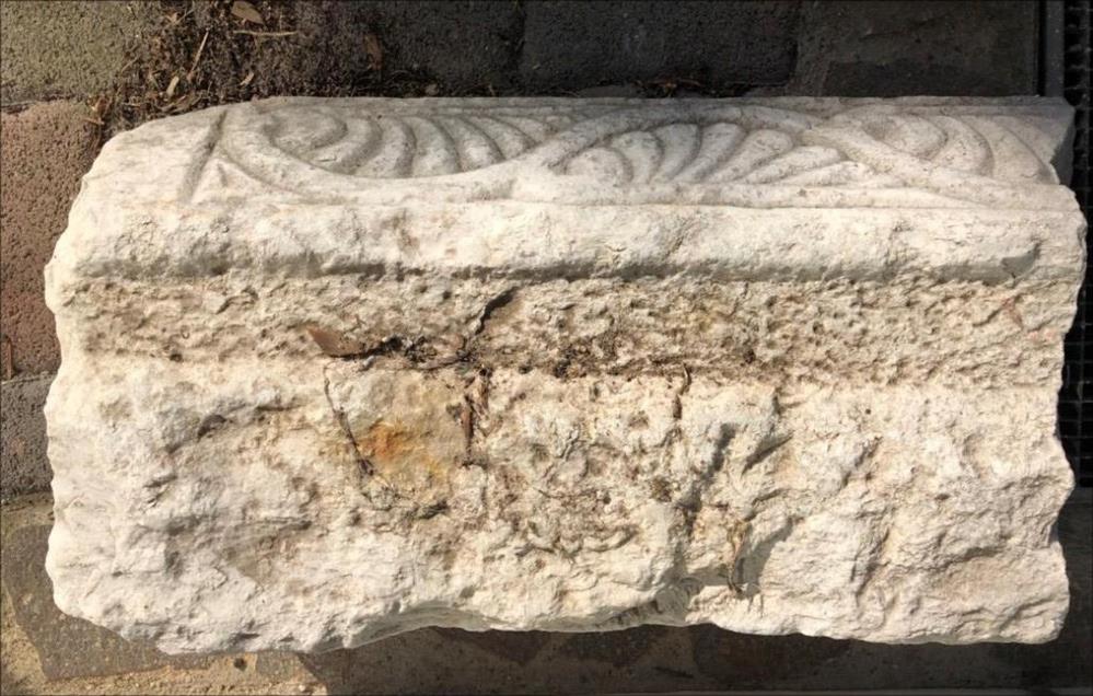 Λίθινο επιστύλιο Λίθινο επιστύλιο