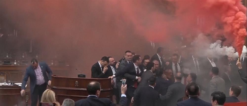 Σερβια - Βουλή - Καπνογονα Σερβια - Βουλή - Καπνογονα