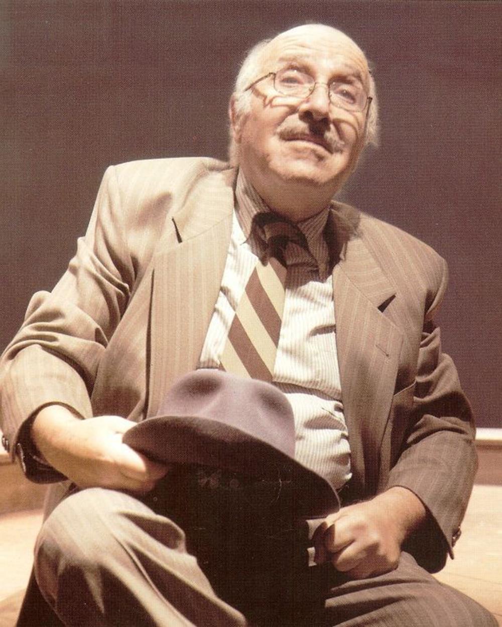 Θύμιος Καρακατσάνης Θύμιος Καρακατσάνης