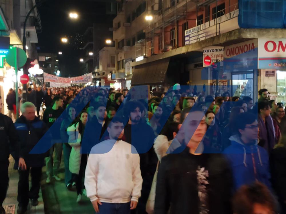 Τέμπη - Βόλος: Συγκέντρωση το βράδυ της Πέμπτης