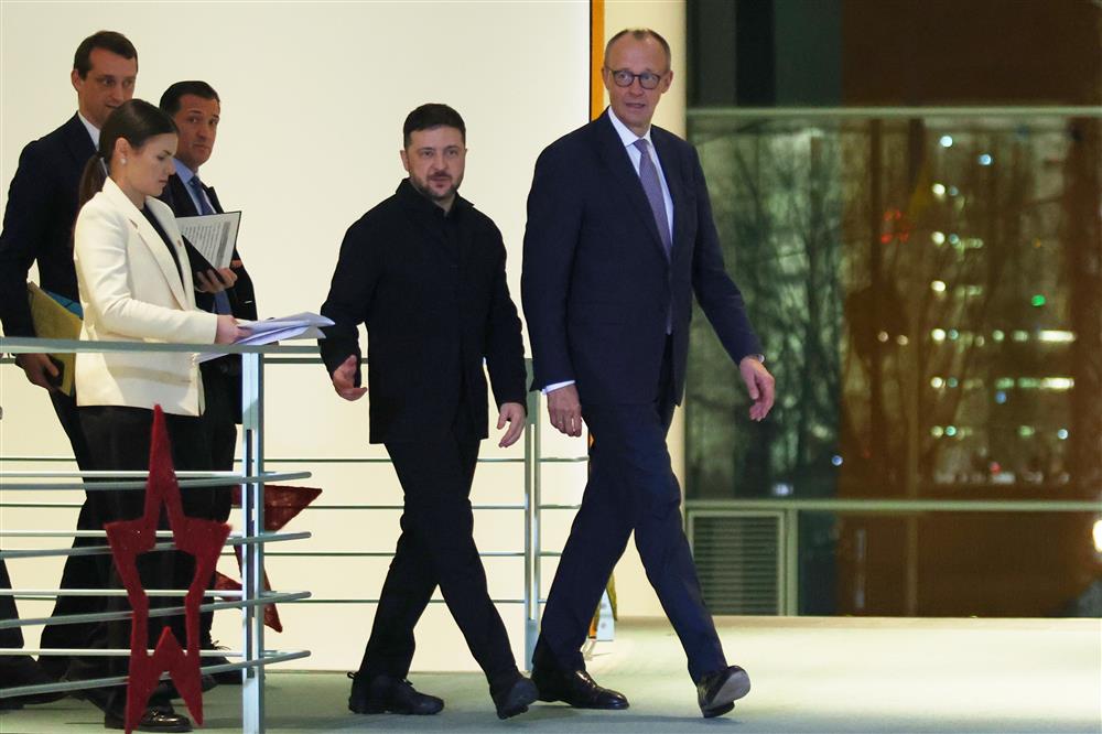 Σύνοδος Βερολίνου - Μερτς - Ζελένσκι Σύνοδος Βερολίνου - Μερτς - Ζελένσκι