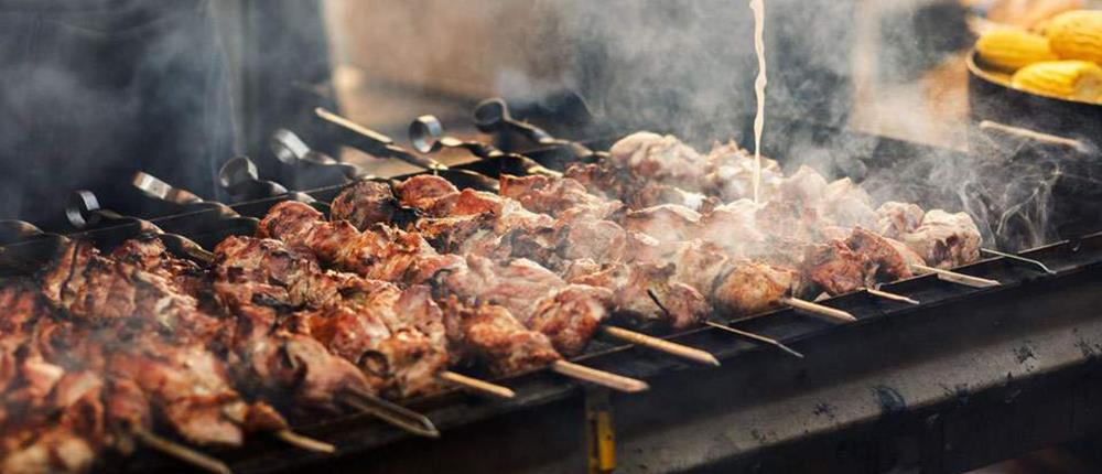 σουβλάκια - σχάρα - ψήσιμο σουβλάκια - σχάρα - ψήσιμο