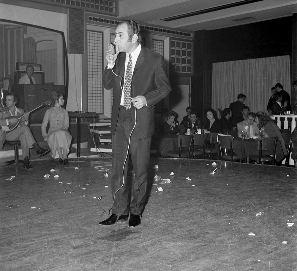 Στράτος Διονυσίου