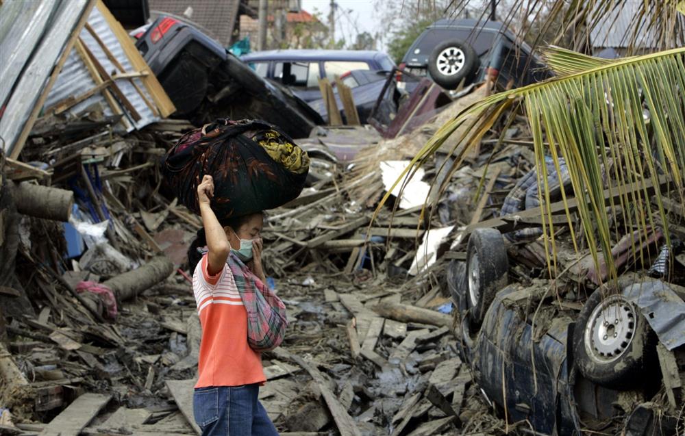 Ασία - Τσουνάμι 2004 Ασία - Τσουνάμι 2004