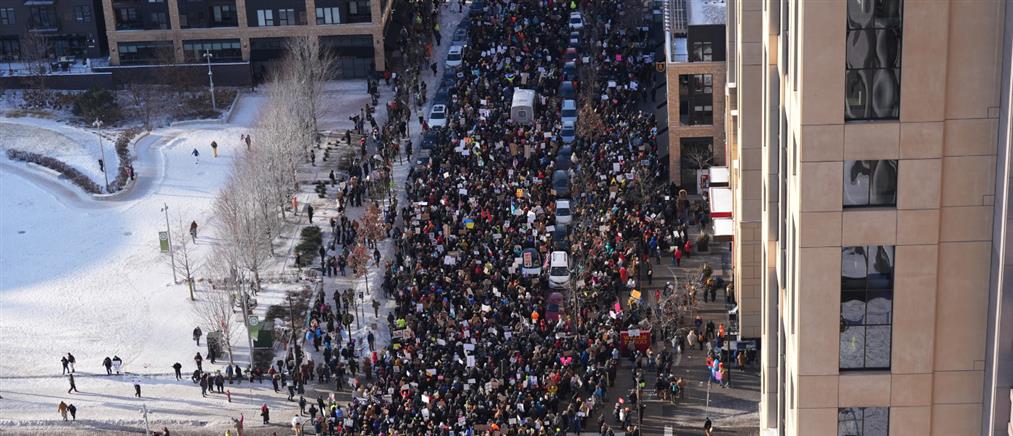 Μινεάπολη: Εντός της ημέρας αρχίζουν να αποχωρούν από την πόλη οι ομοσπονδιακοί πράκτορες